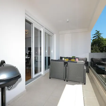 Modern 2-bedroom Near Old Town With Free Parking Appartement Zadar