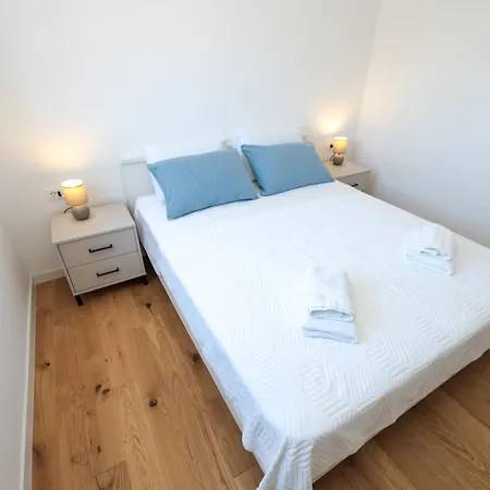 Appartement Modern 2-bedroom Near Old Town With Free Parking *