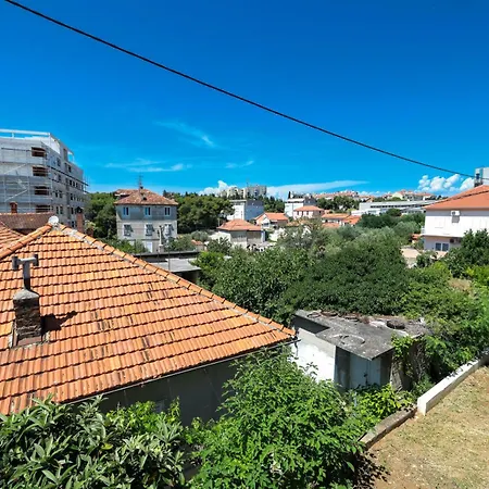 Modern 2-bedroom Near Old Town With Free Parking