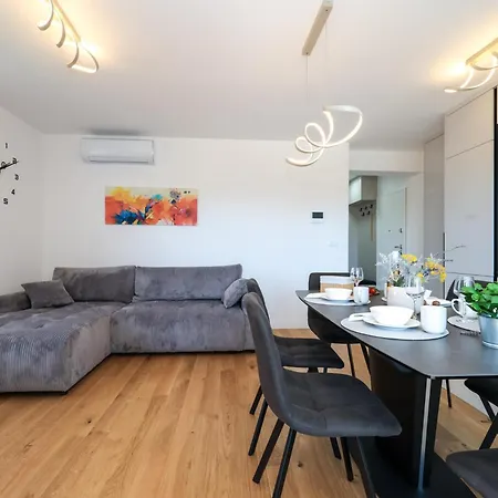 Apartment Modern 2-bedroom Near Old Town With Free Parking Zadar