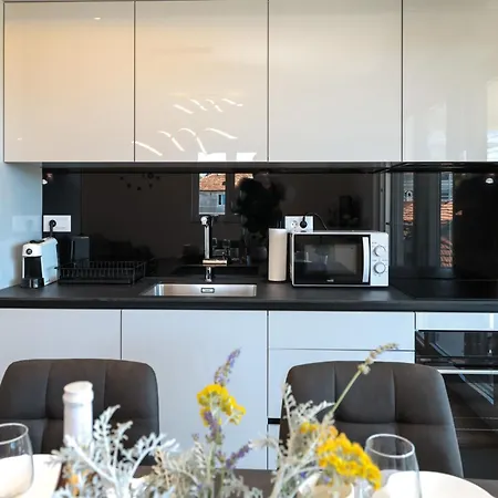 Modern 2-bedroom Near Old Town With Free Parking * Zadar